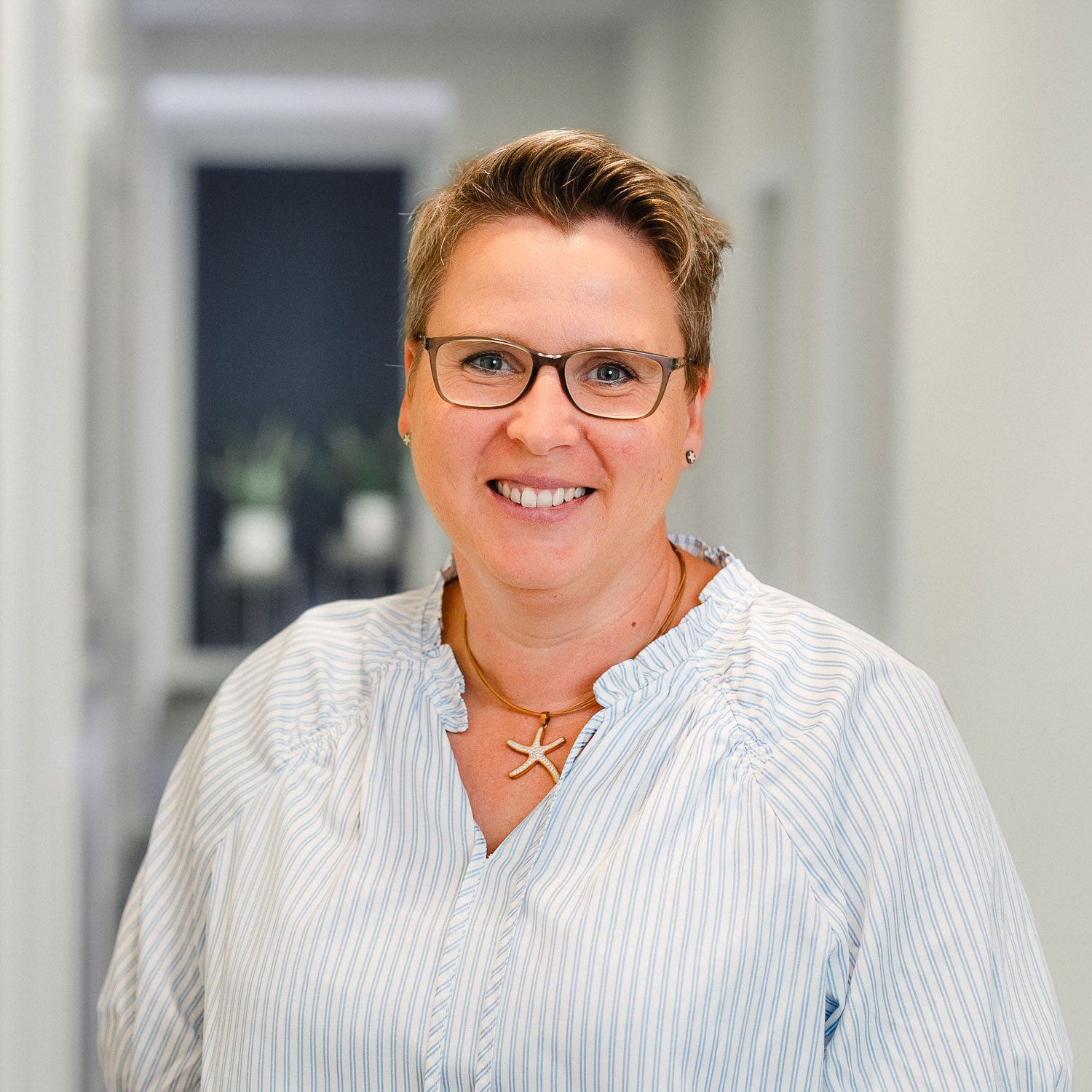 Mitarbeiterin der Kanzlei Lotz und Partner