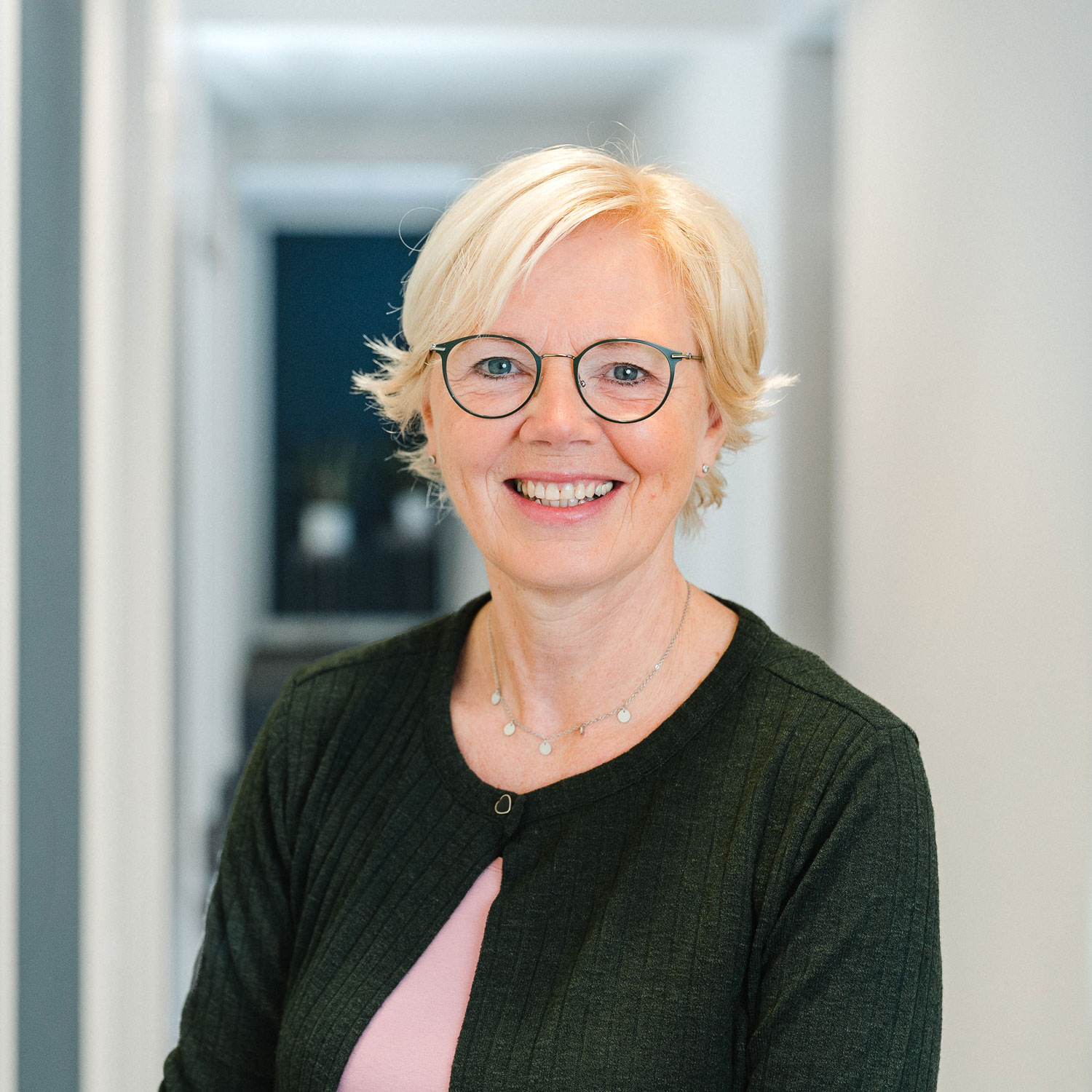 Mitarbeiterin der Kanzlei Lotz und Partner